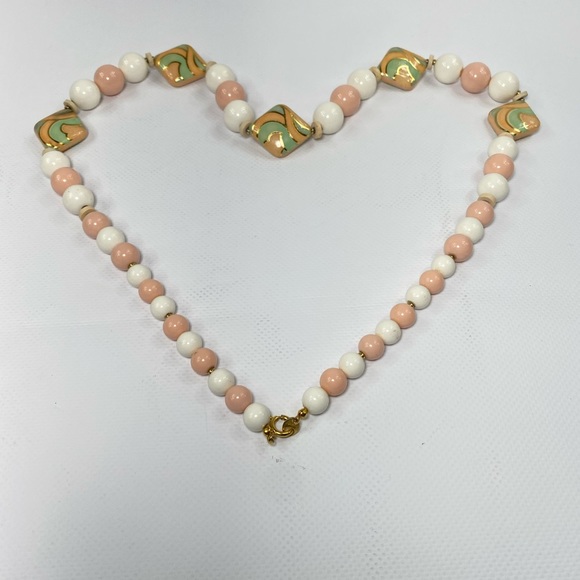 Vintage Signed Japan White, Peach and Green Beaded Necklace - Picture 3 of 8